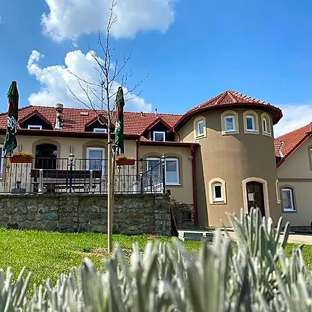 Ξενοδοχείο & Restaurace Pizzerie Jasany Novy Saldorf