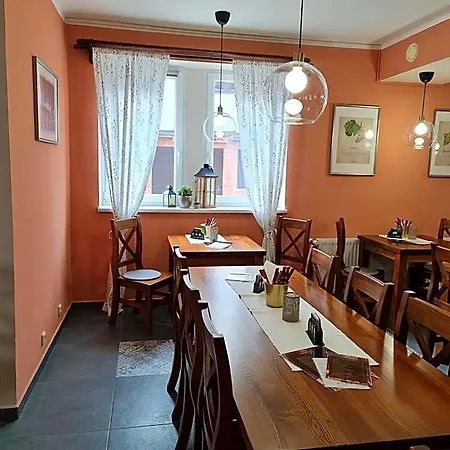 & Restaurace Pizzerie Jasany Ξενοδοχείο 3*